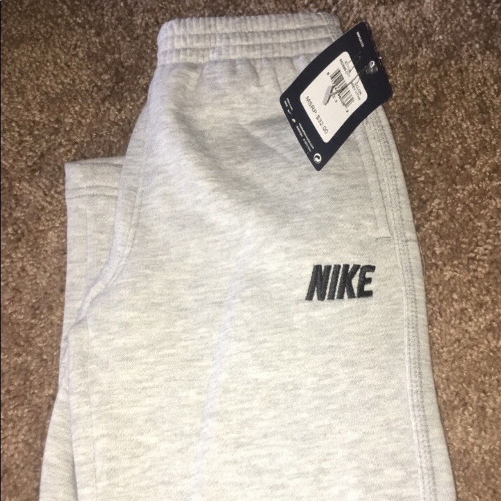 Nike kids jogger